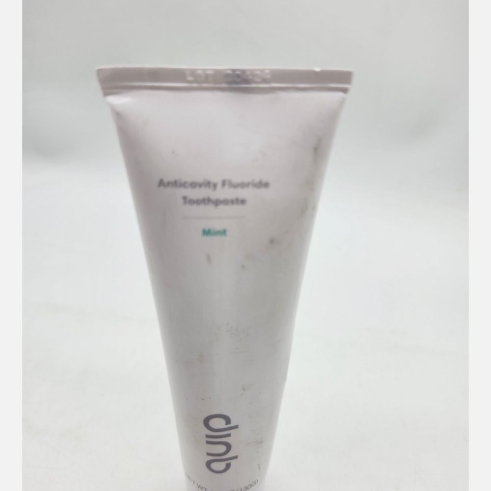 Quip Mint Toothpaste - Picture 2 of 5